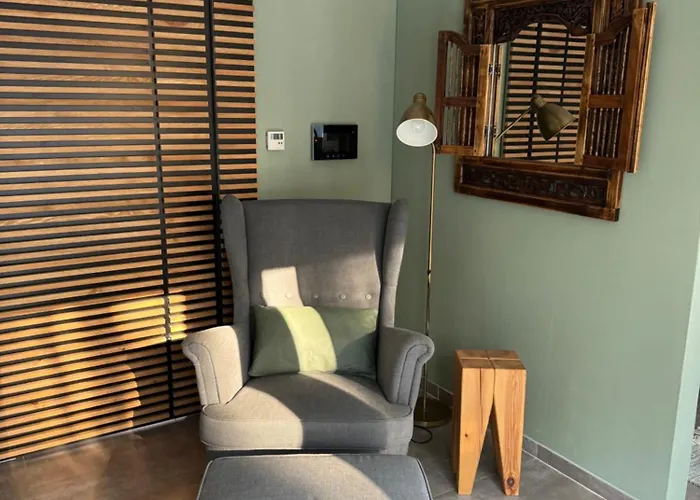 Nad Jeziorem Apartment *